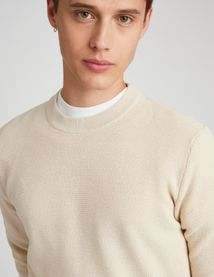 Pull matière fantaisie