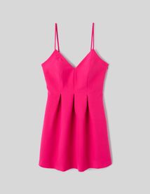 Robe courte &agrave; fines bretelles