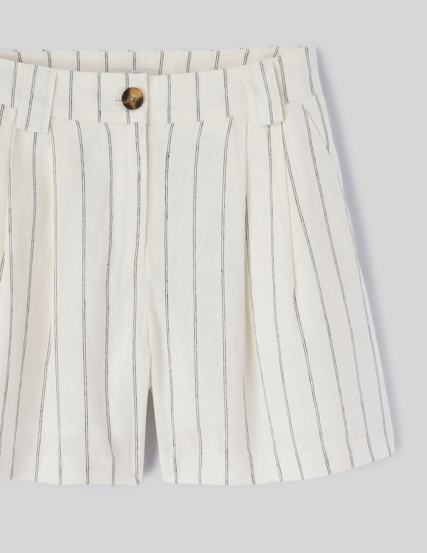 Short rayé en lin