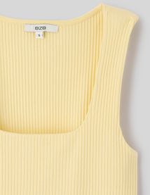 T-shirt encolure carré