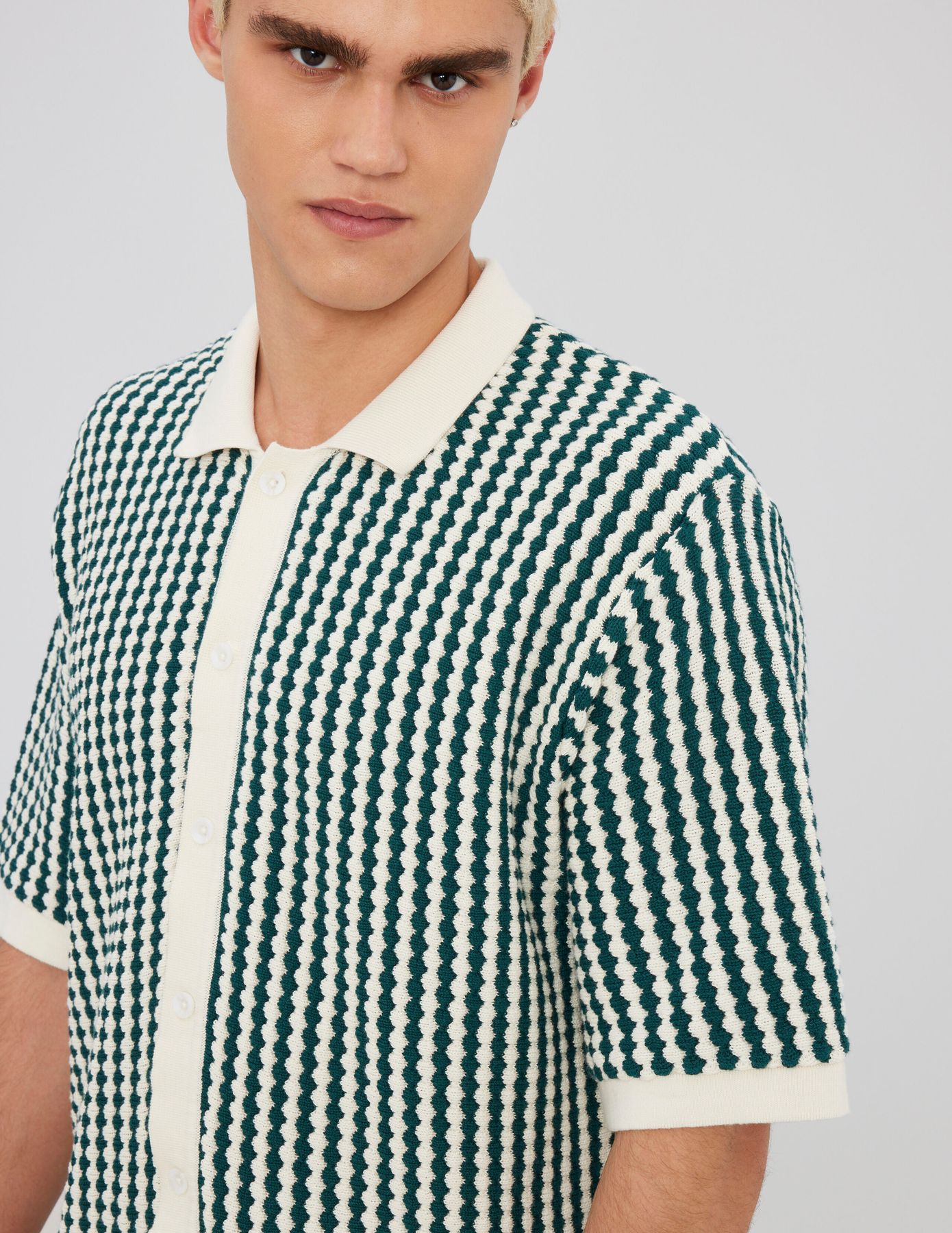 Chemise manches courtes rayée tricot