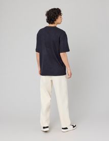 T-shirt reliéfé
