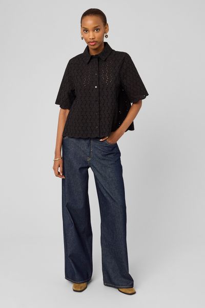 Chemisette en broderie anglaise