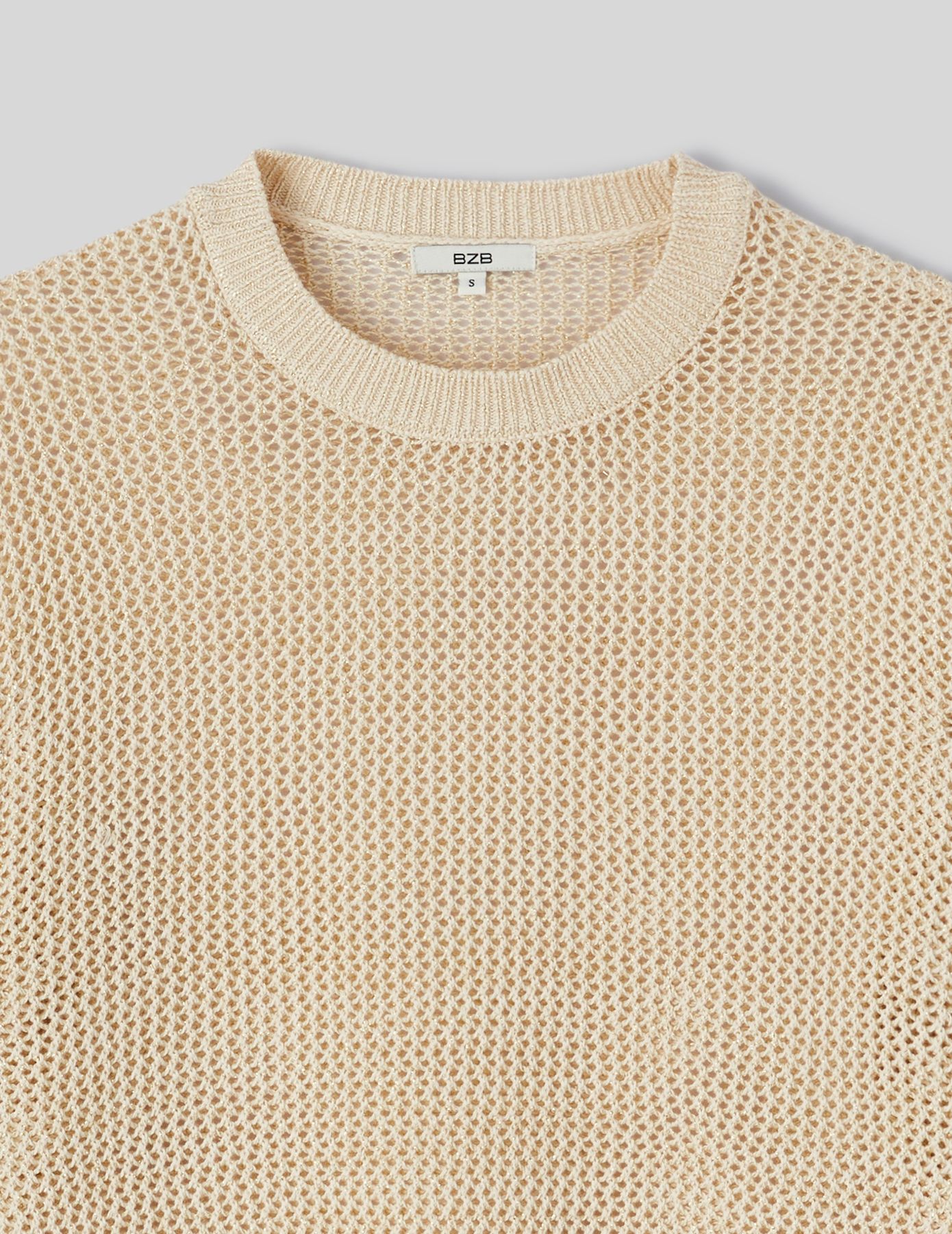 Pull en crochet avec fil pailleté