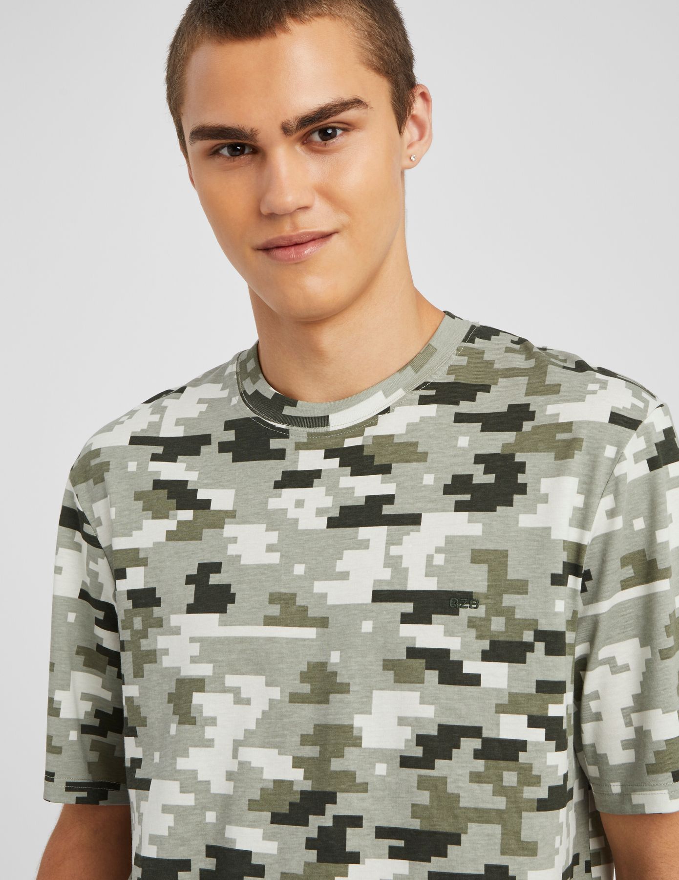 T-shirt camouflage