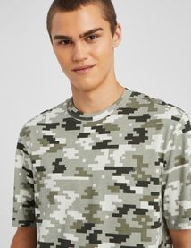 T-shirt camouflage