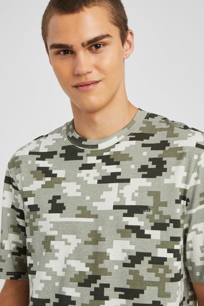 T-shirt camouflage