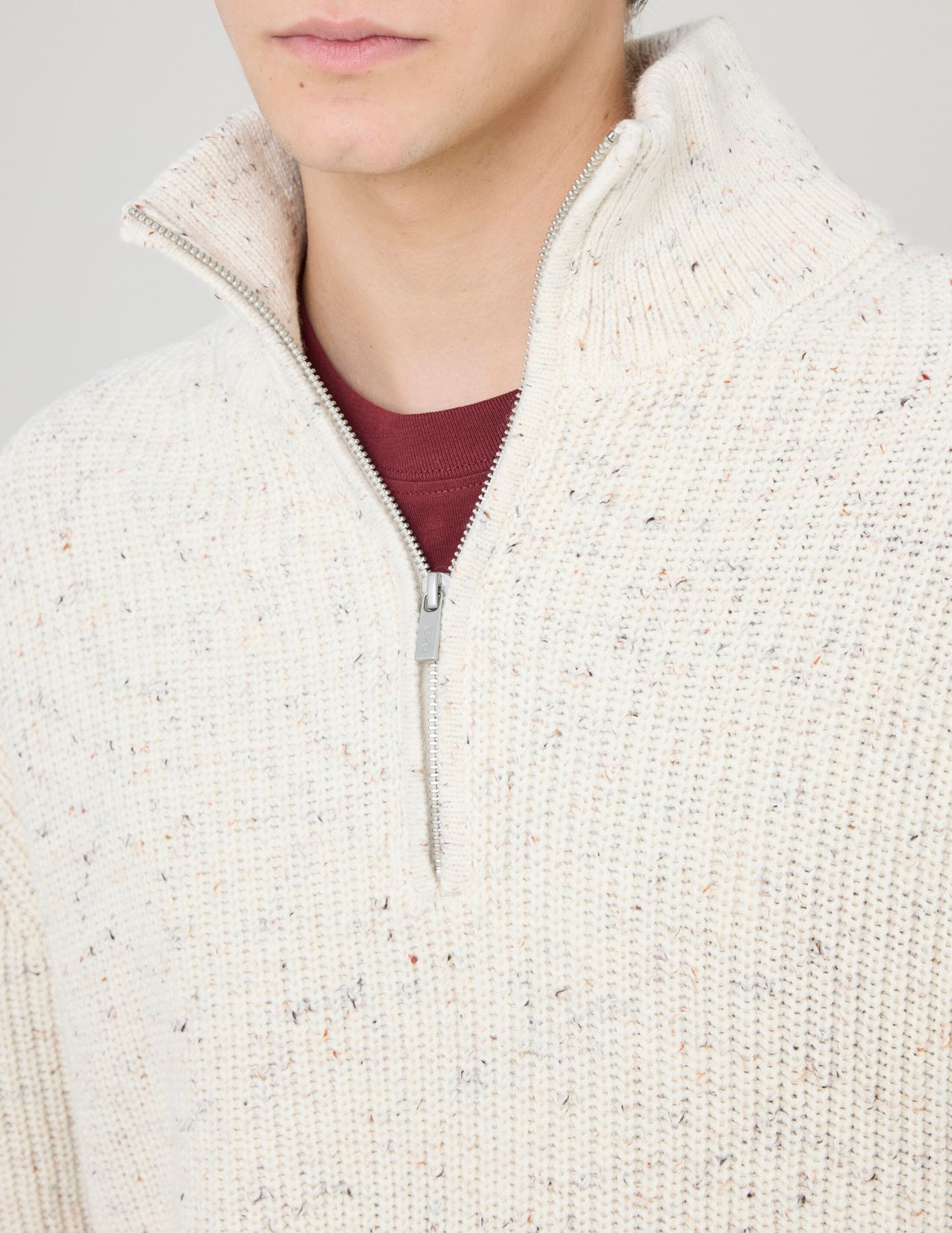 Pull col montant