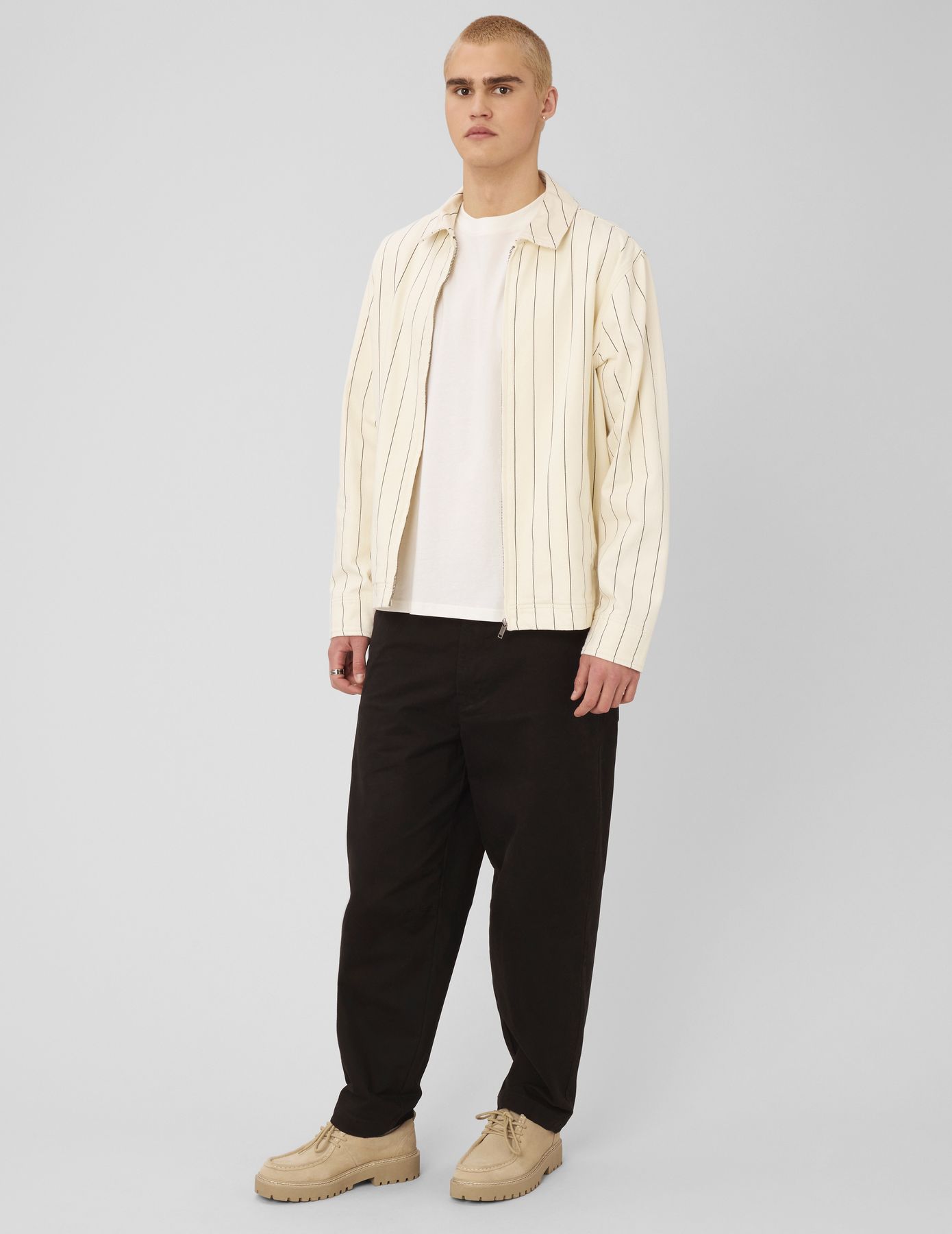 Veste zipp&eacute;e ray&eacute;e