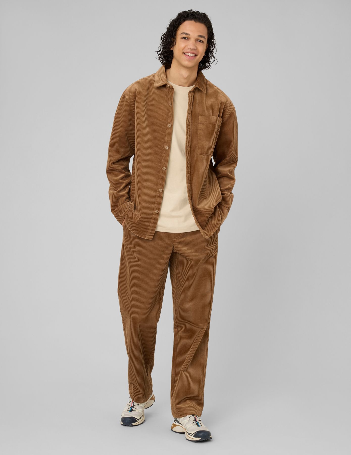 Chemise en velours c&ocirc;tel&eacute;