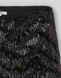 Short sequins