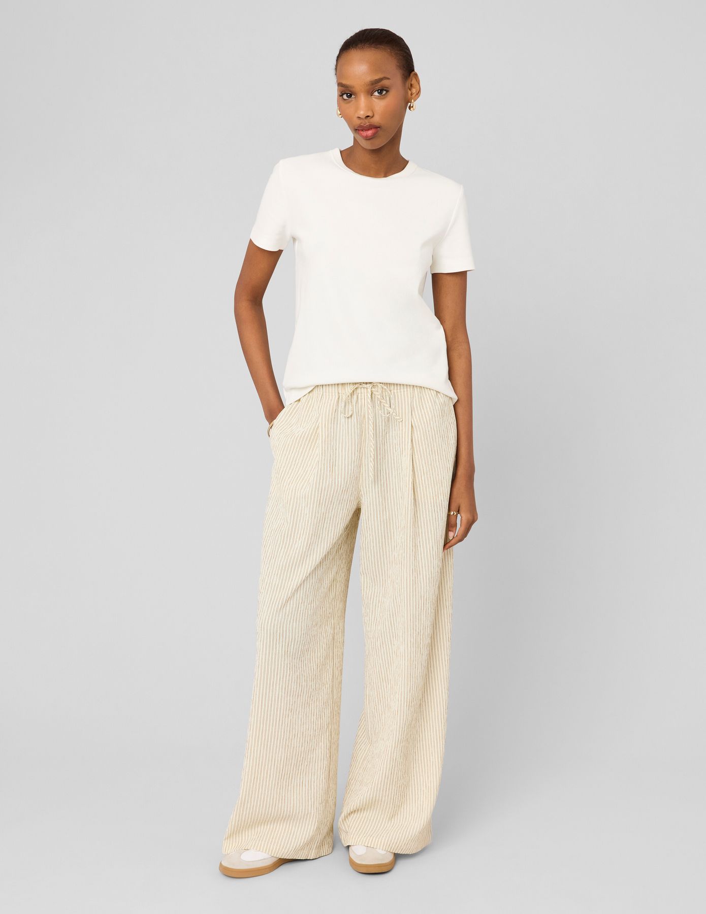 Pantalon fluide ray&eacute;