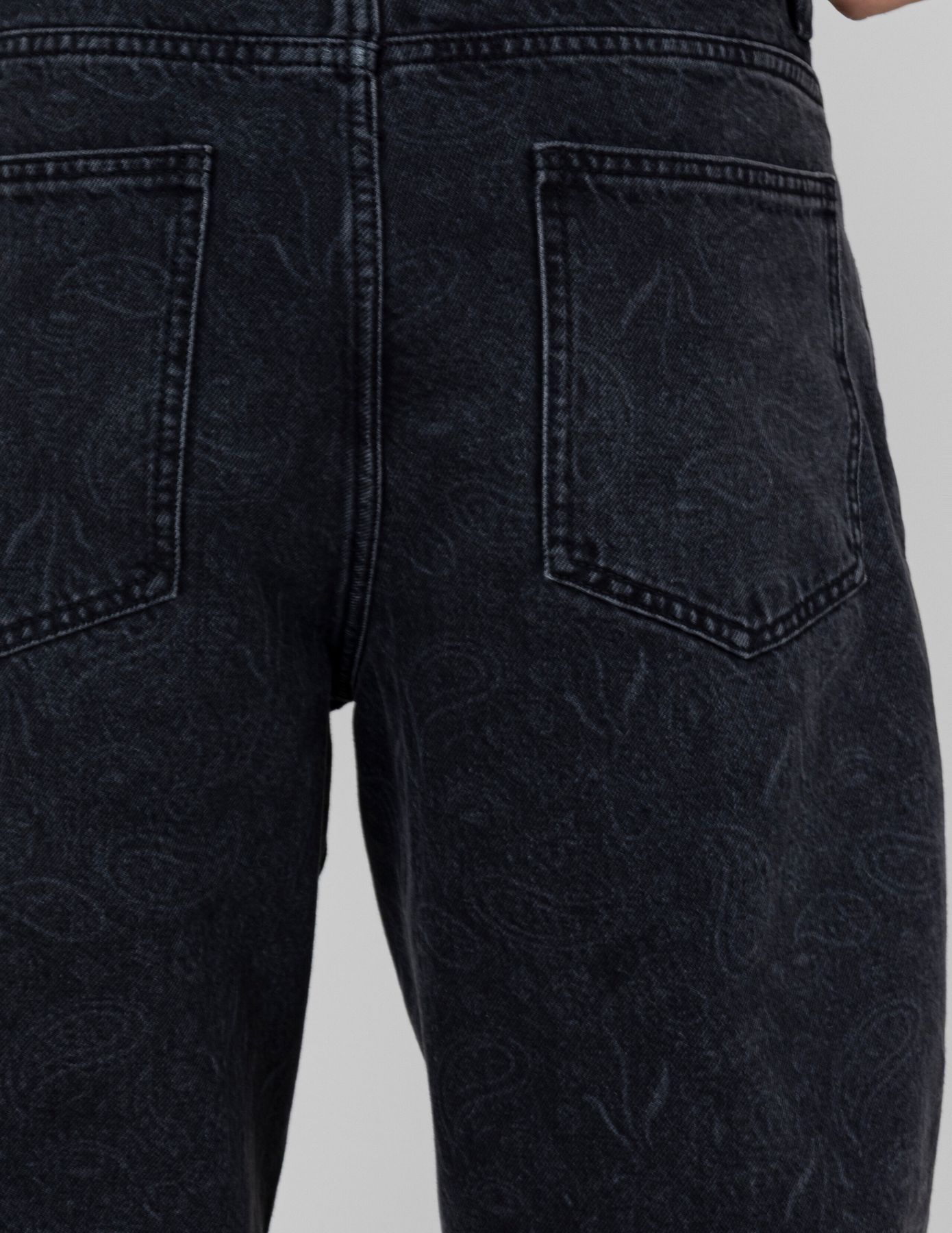 Jean loose imprim&eacute;