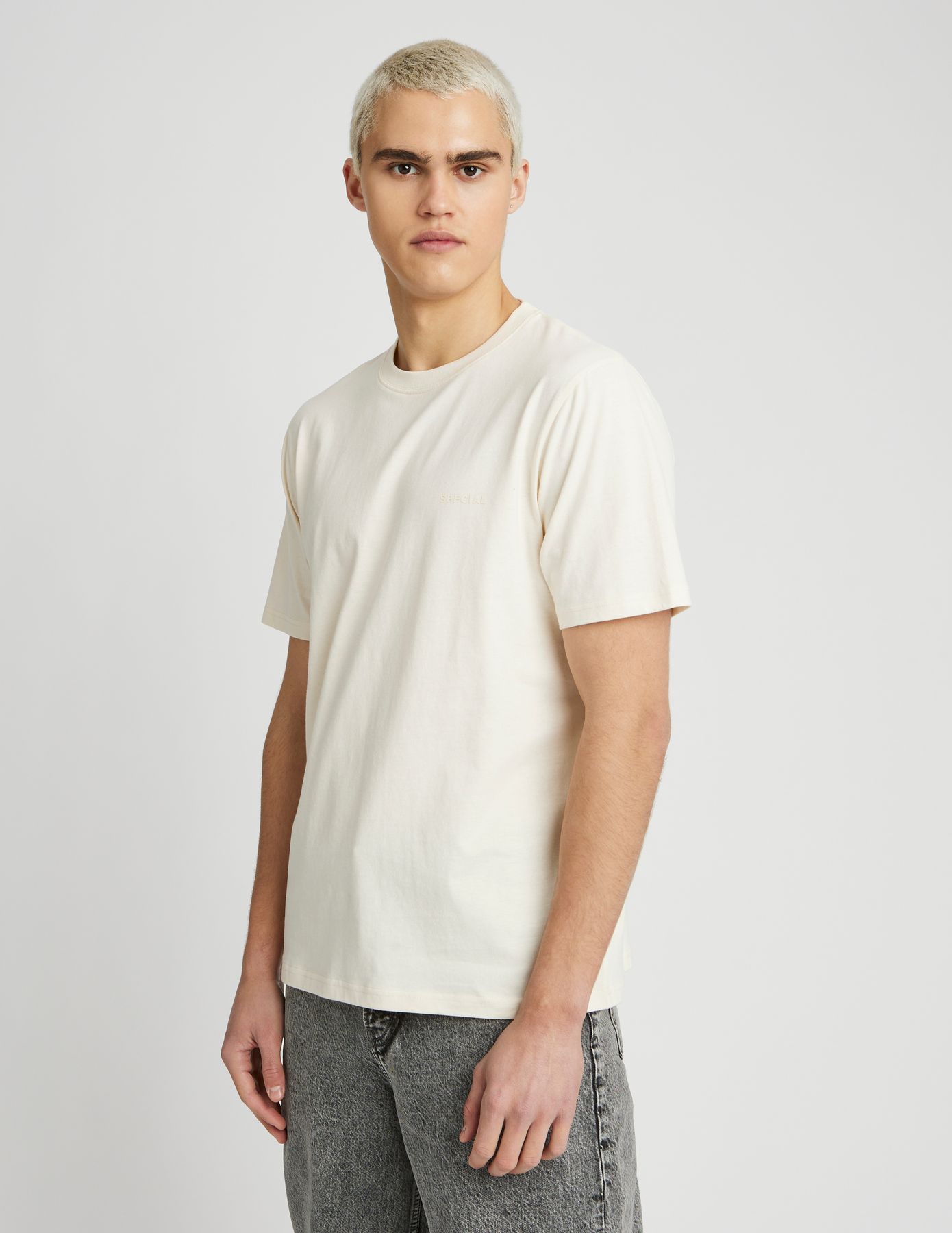 T-shirt message poitrine
