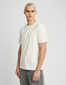 T-shirt message poitrine