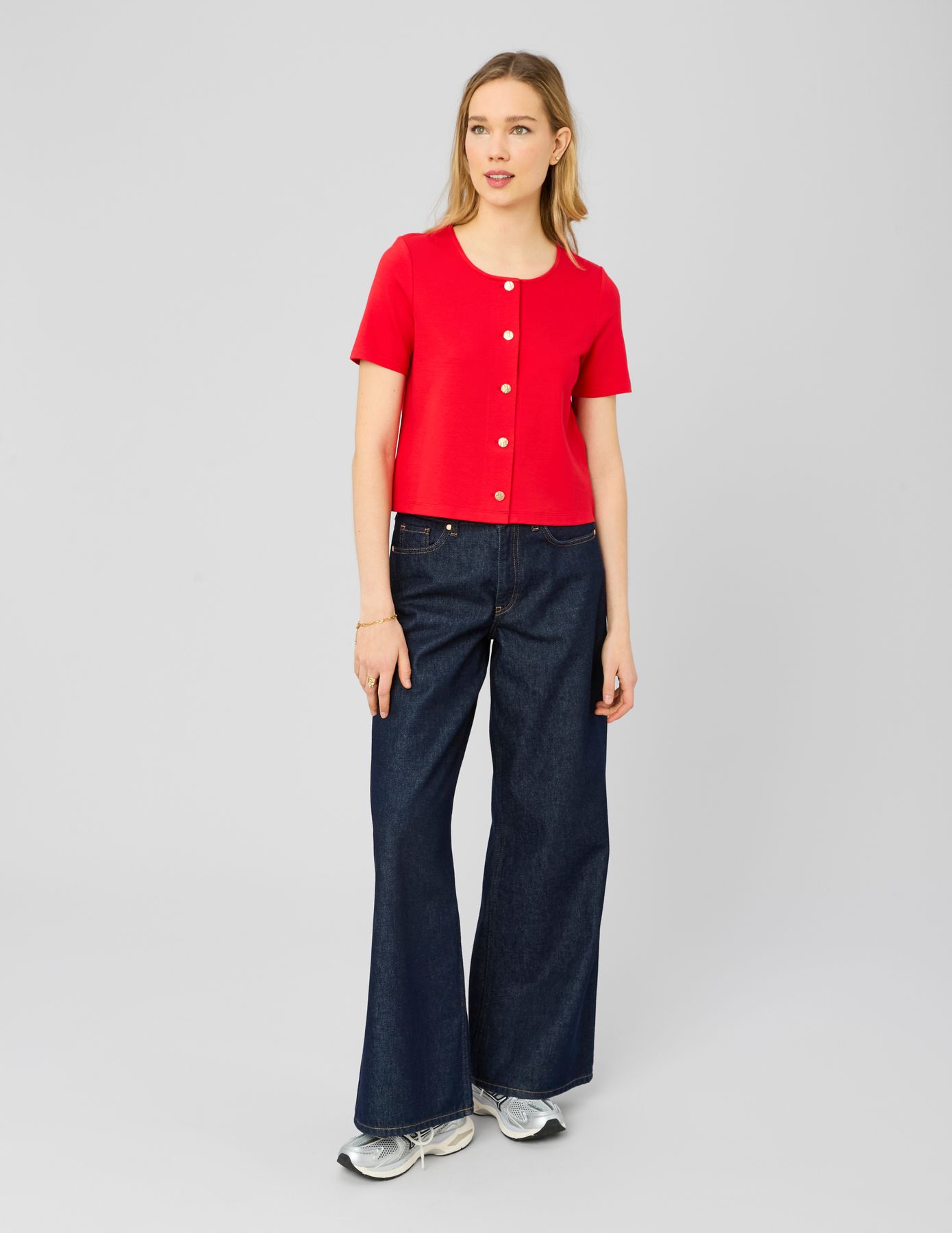 T-shirt boutonn&eacute;