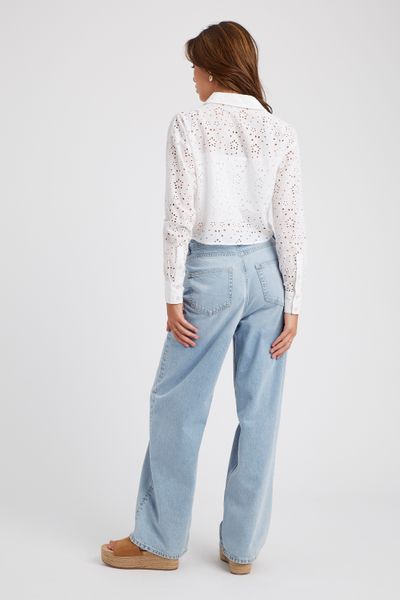 Chemise à nouer en broderie anglaise