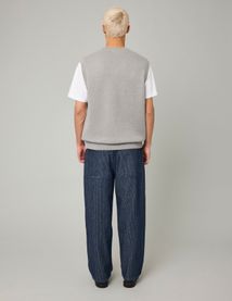 Pull col V sans manches