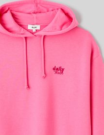 Sweat col capuche broderie poitrine