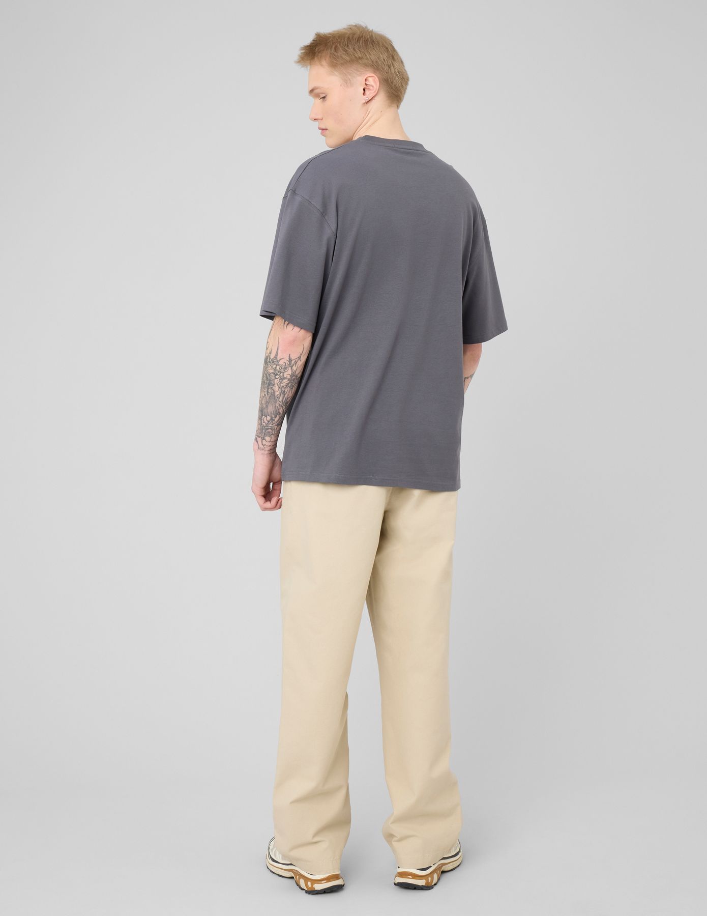 T-shirt avec &eacute;tiquette message