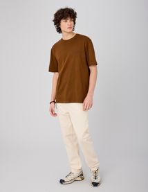 T-shirt broderie poitrine