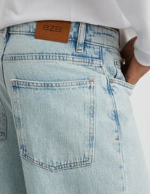 Jean loose bleach
