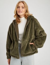 Blouson &agrave; capuche