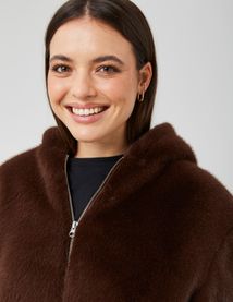 Blouson mati&egrave;re duveteuse col capuche