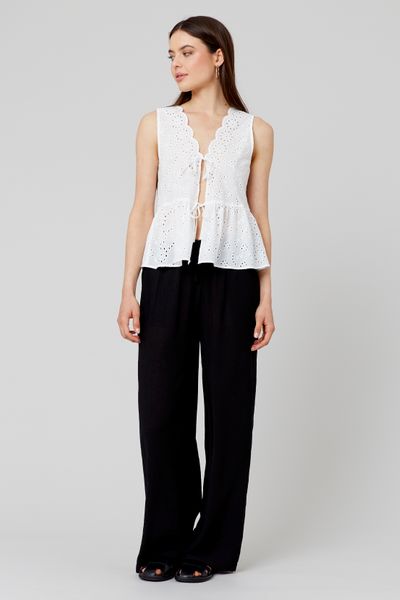 Blouse à nouer en broderie anglaise