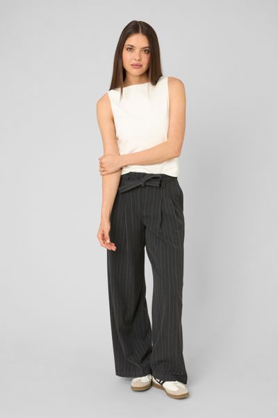 Pantalon en flanelle ceintur&eacute; &agrave; rayures