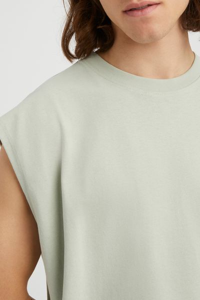 T-shirt sans manches