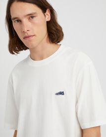 T-shirt broderie poitrine