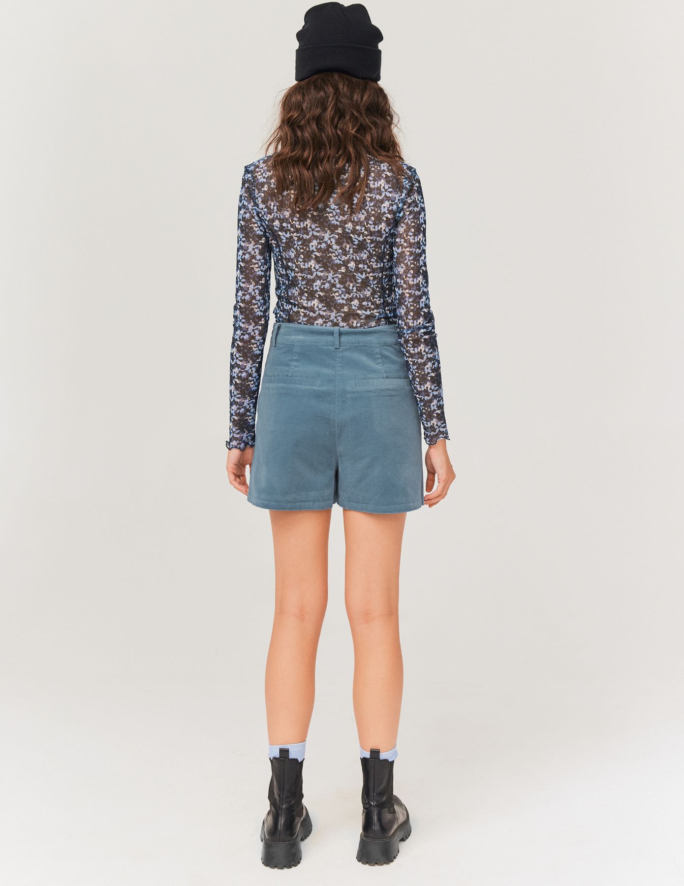 Short en velours à poches