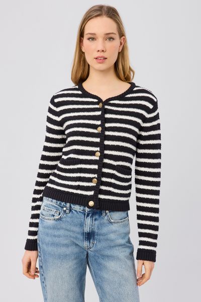 Gilet boutonn&eacute; ray&eacute;