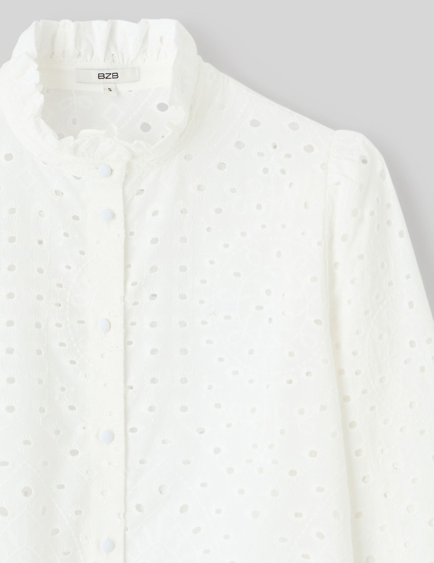 Chemise col montant broderie anglaise