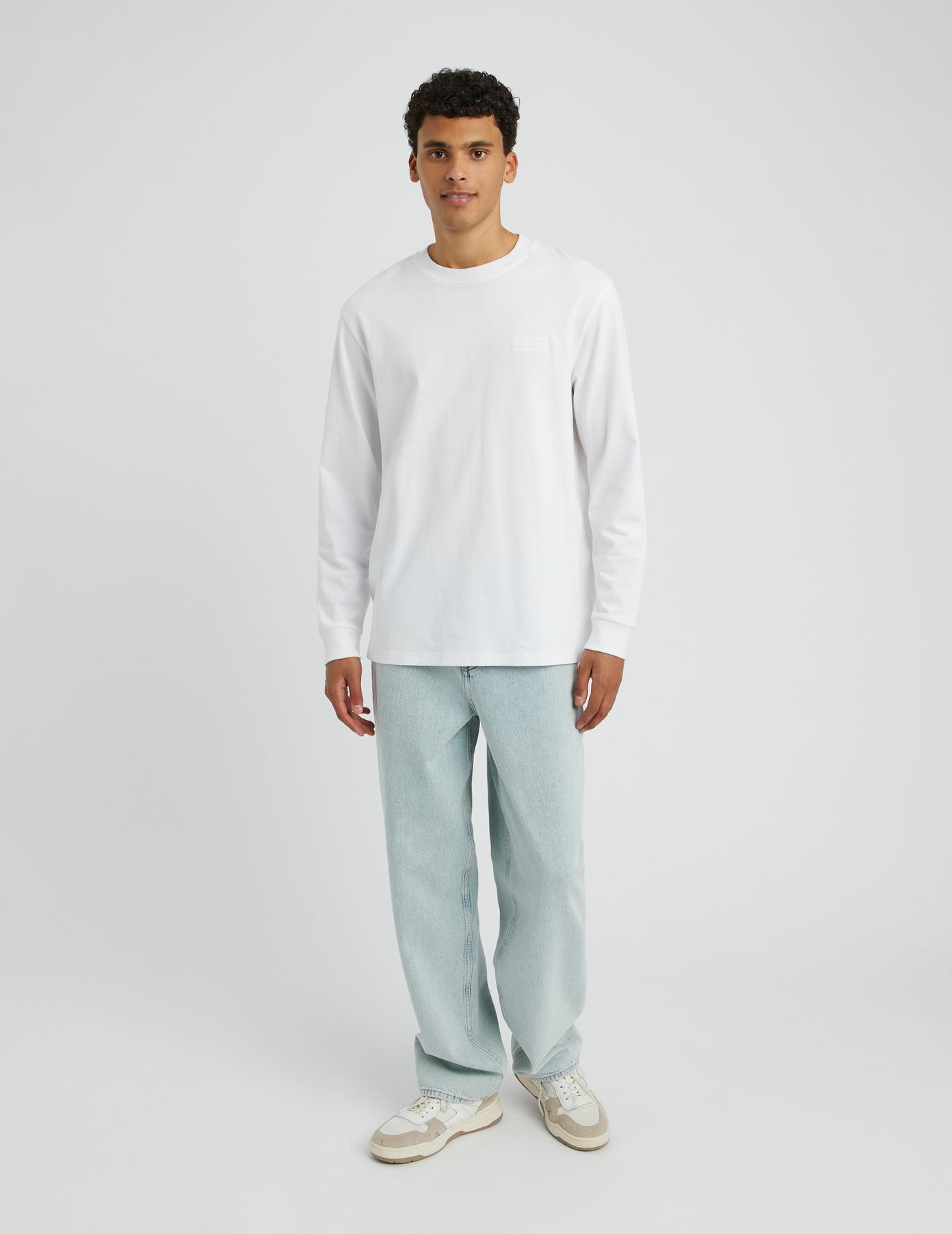 Jean loose bleach