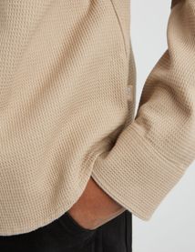 Surchemise unie gaufr&eacute;e