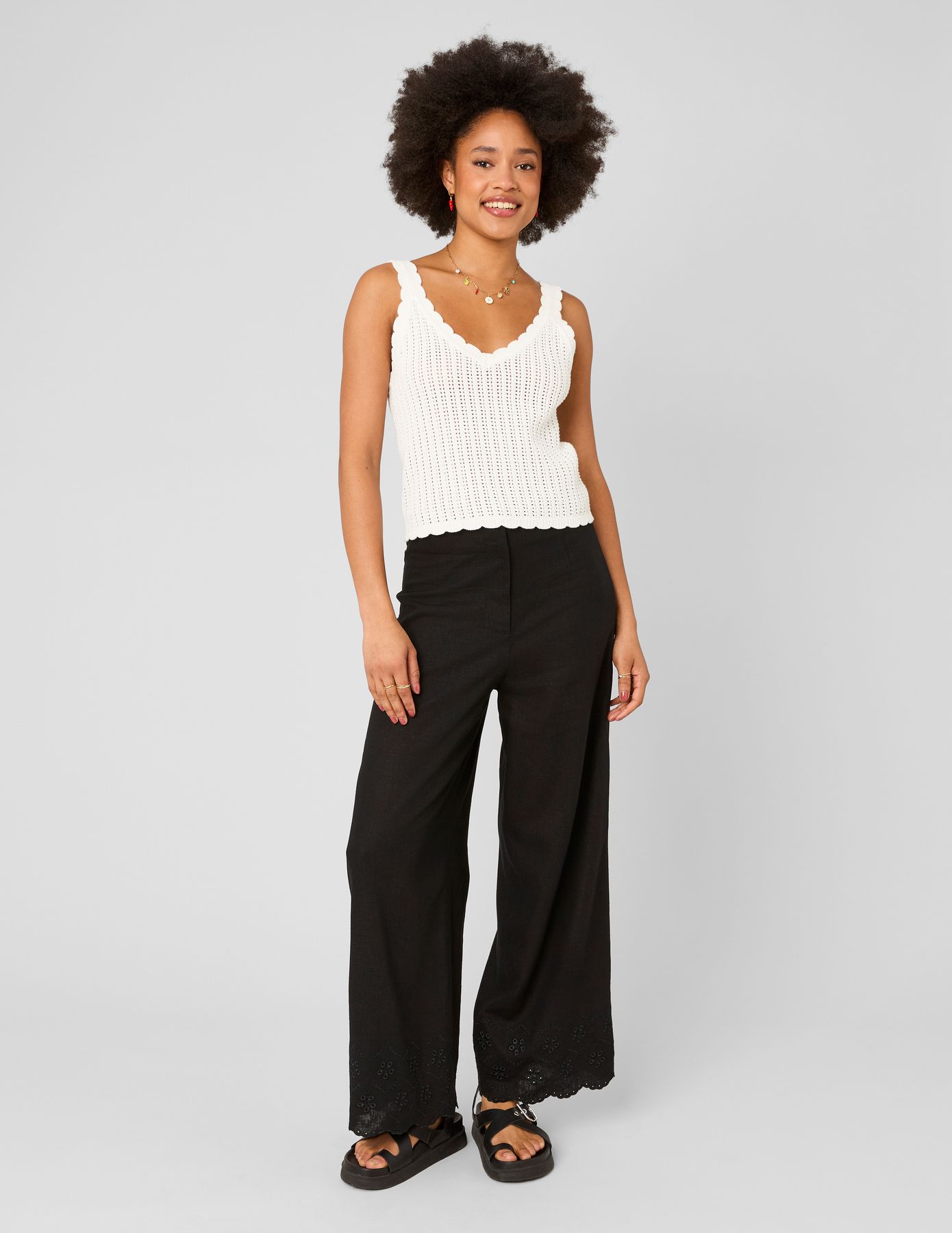 Pantalon broderie