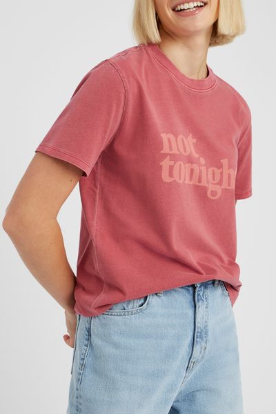 T-shirt d&eacute;lav&eacute; imprim&eacute;