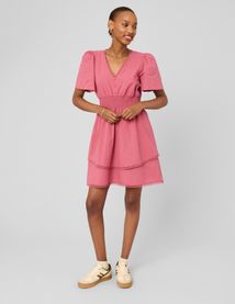 Robe &agrave; volants