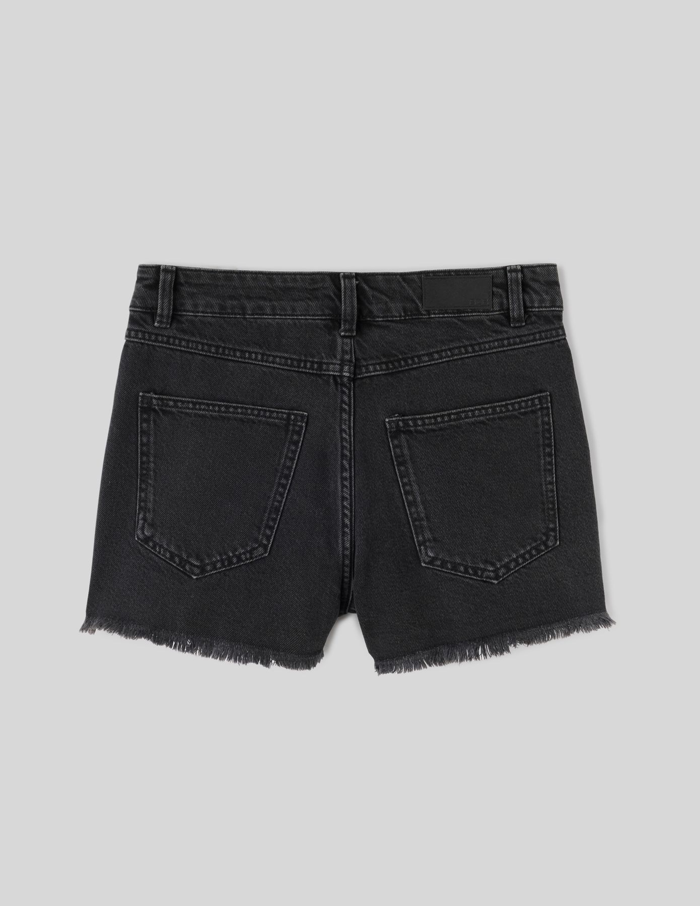 Short en jean raw cut