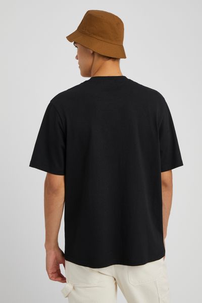 T-shirt imprim&eacute; relief