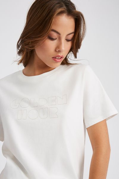 T-shirt brod&eacute; dor&eacute;