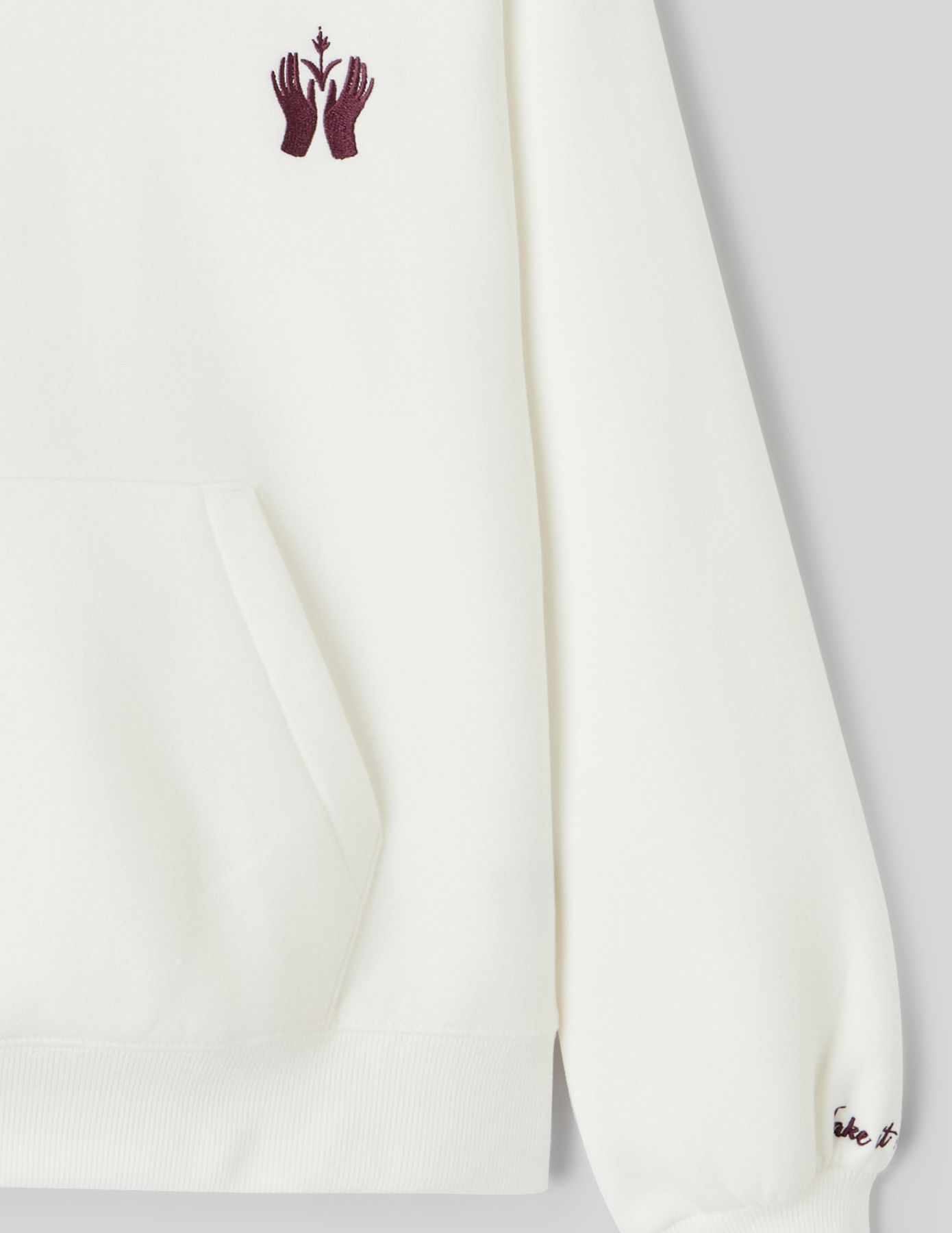 Sweat col capuche broderie poitrine