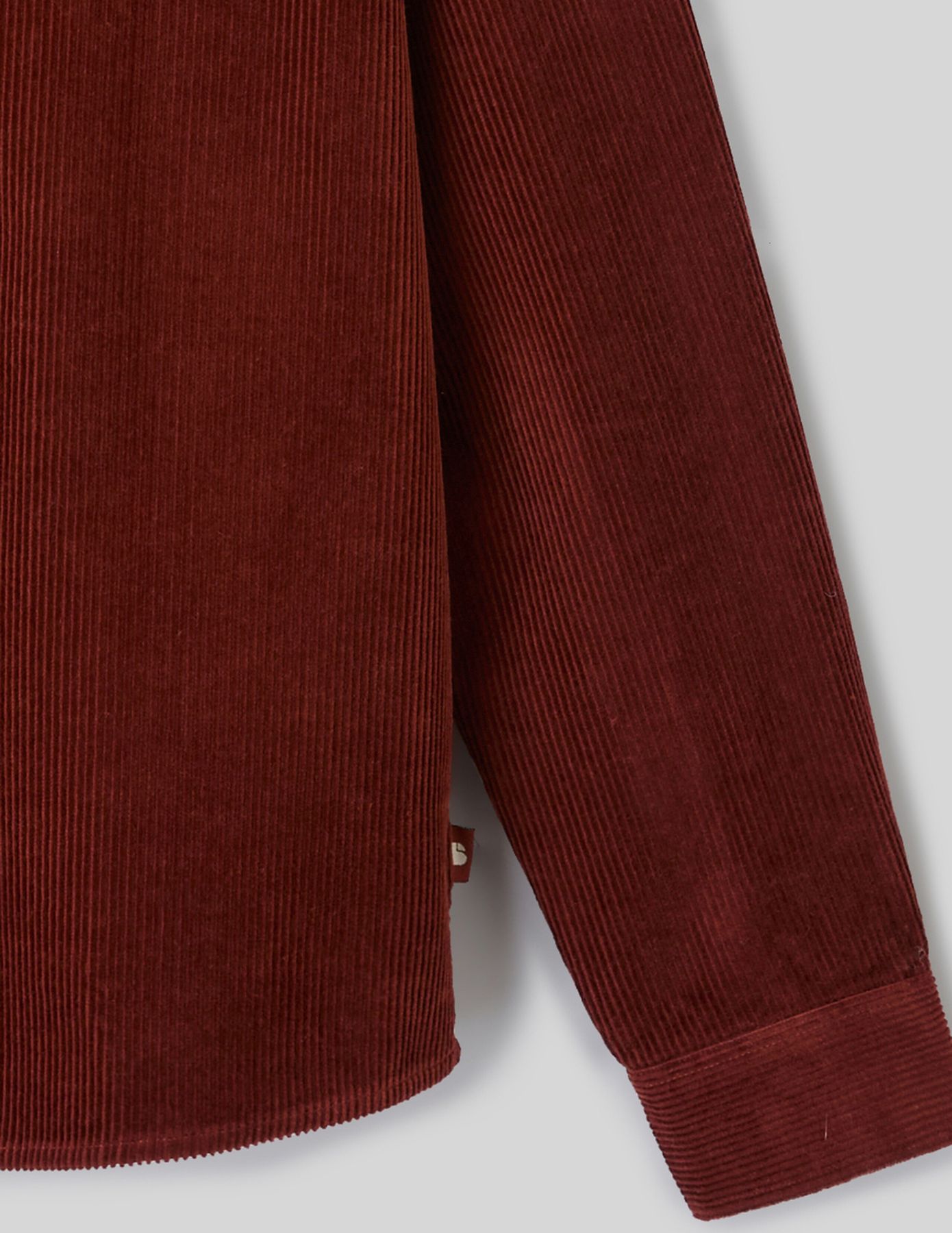 Chemise en velours c&ocirc;tel&eacute;