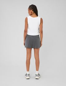 Short ceintur&eacute;