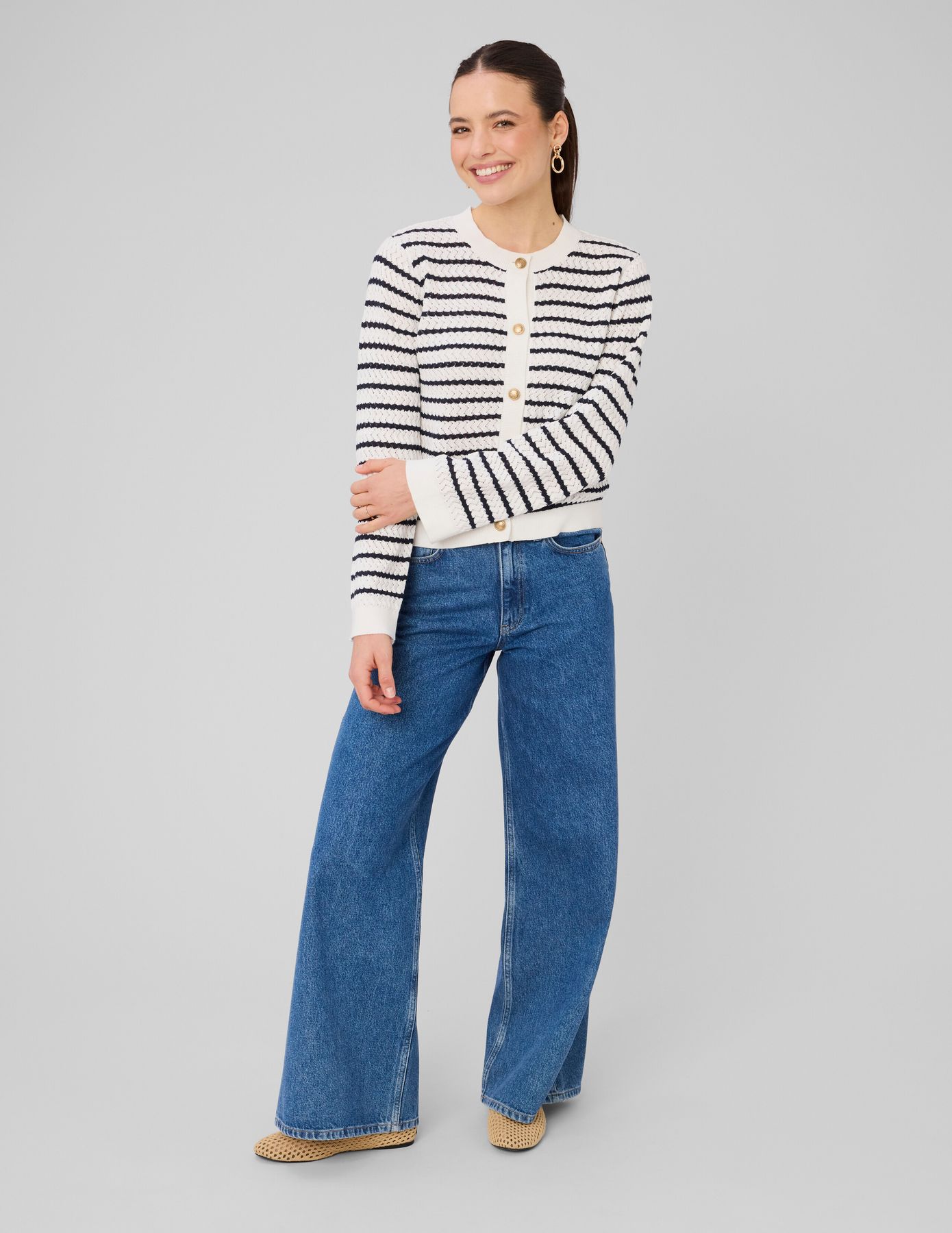 Gilet boutonn&eacute; &agrave; rayures