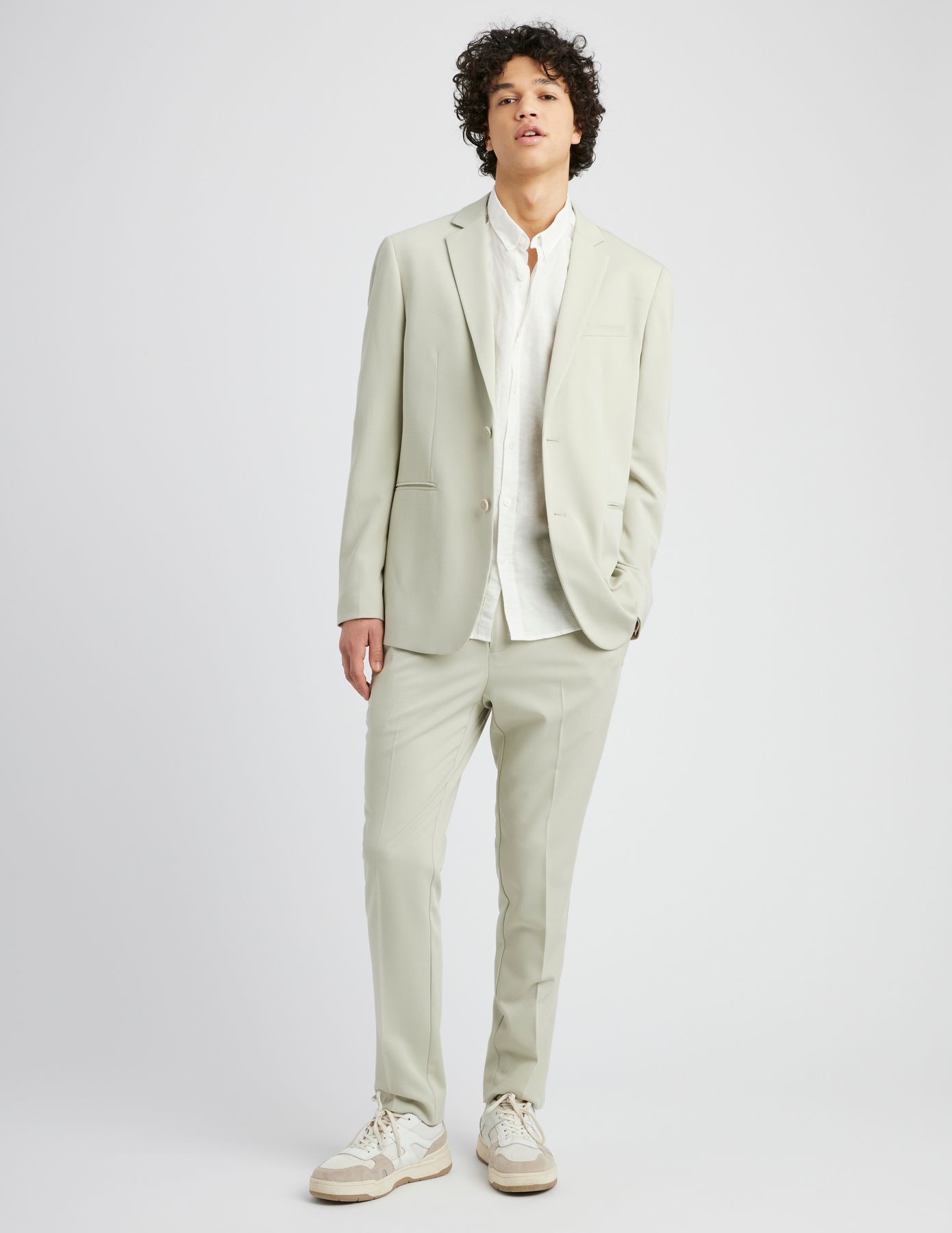 Ensemble de costume