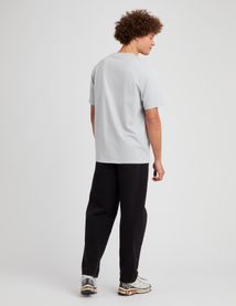 T-shirt broderie poitrine