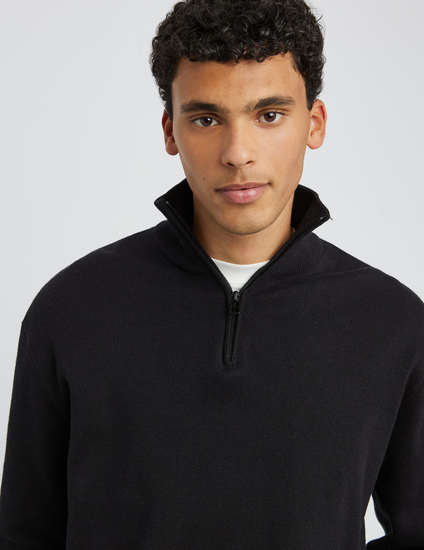 Pull col montant zippé